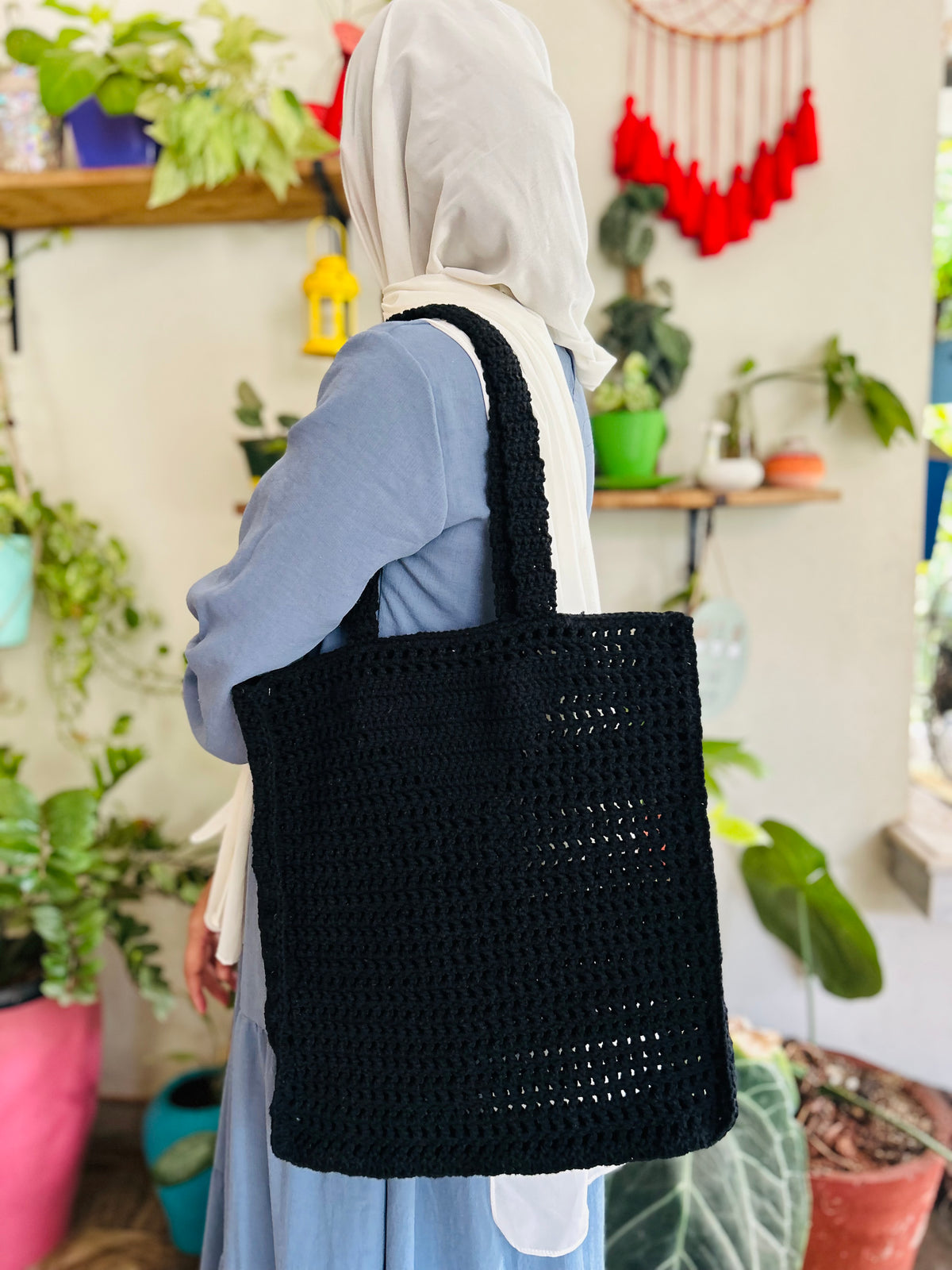MACRAME TOTE BAG
