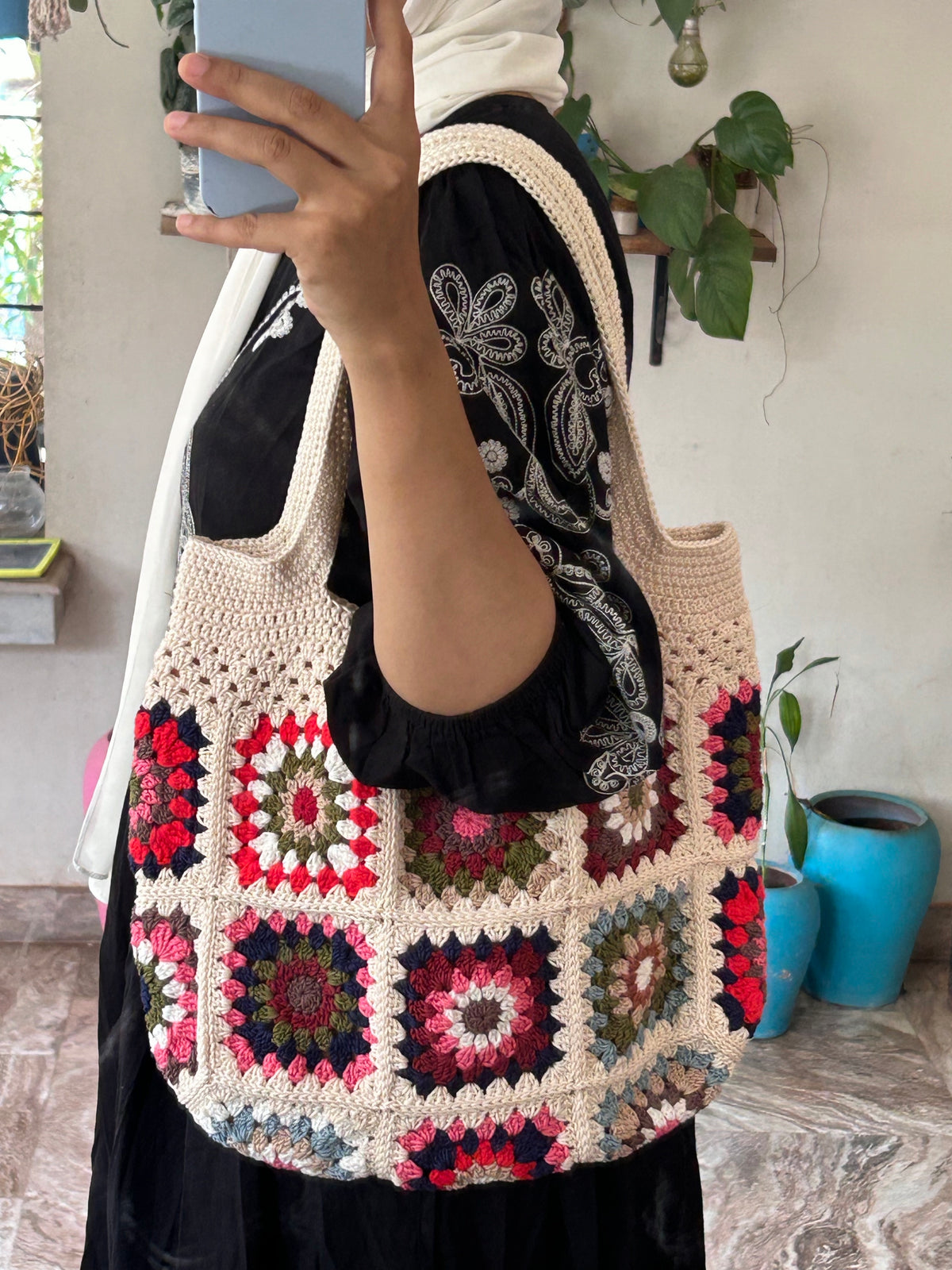 GRANNY SQUARE TOTE BAG