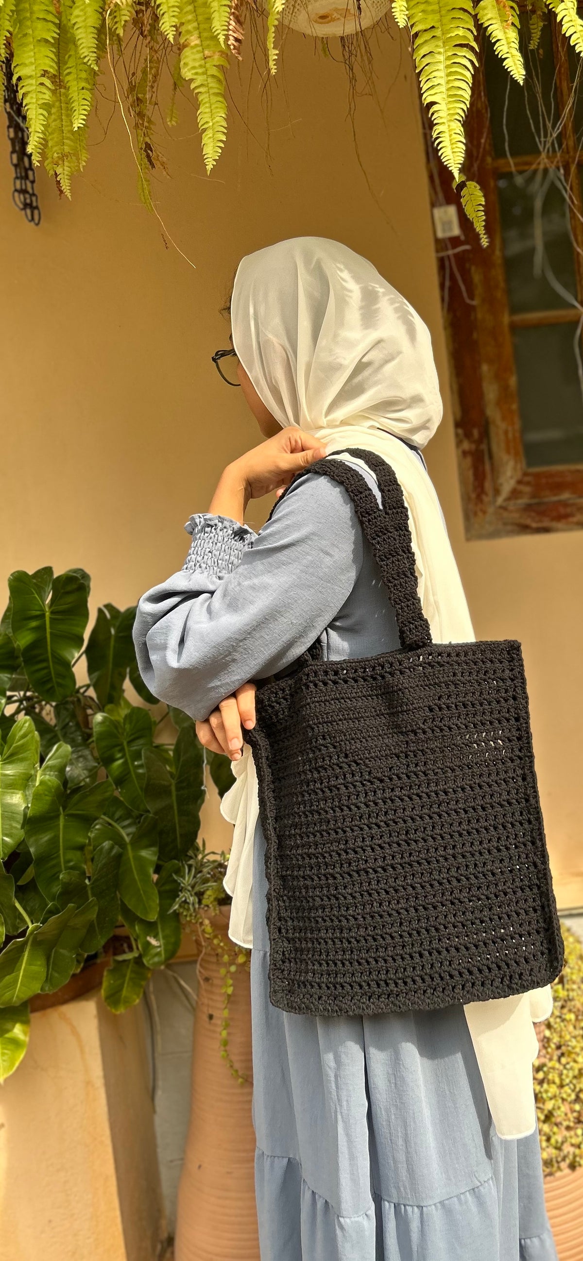 MACRAME TOTE BAG