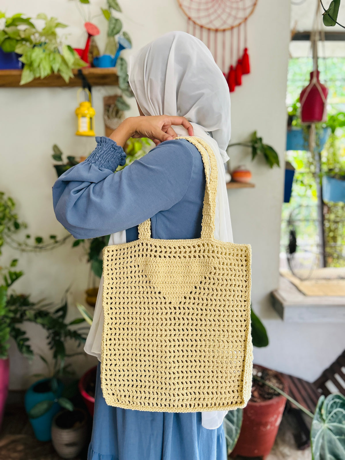 MACRAME TOTE BAG